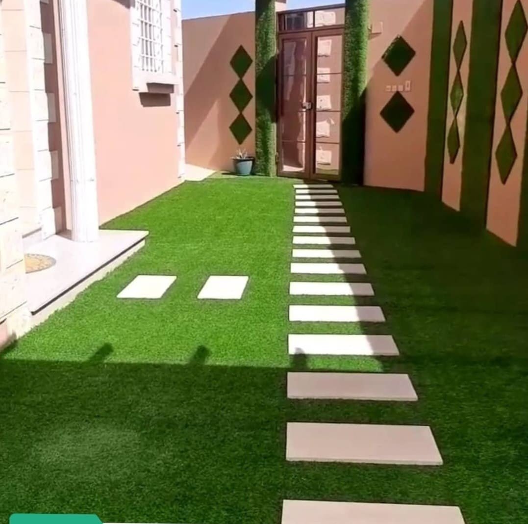 Whyus grass
